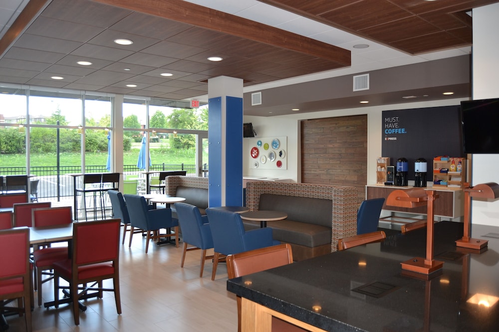 Holiday Inn Express & Suites Goodlettsville N Nashville by IHG - photo 30