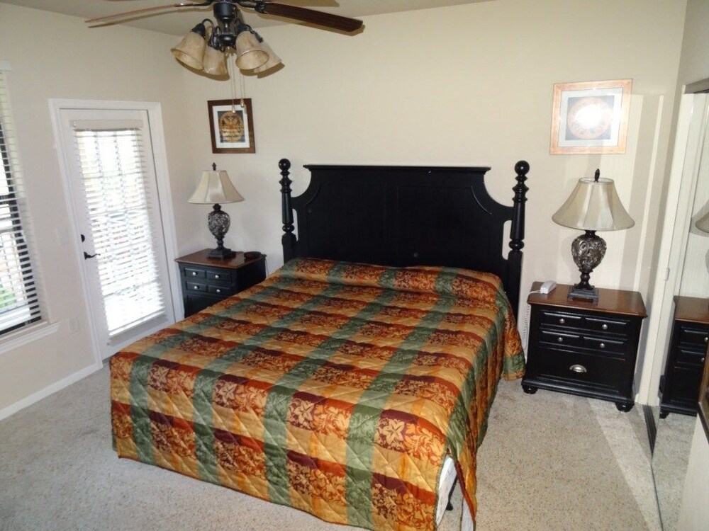 Ip60483 Bella Piazza Resort 3 Bed 3 Baths Condo - photo 4