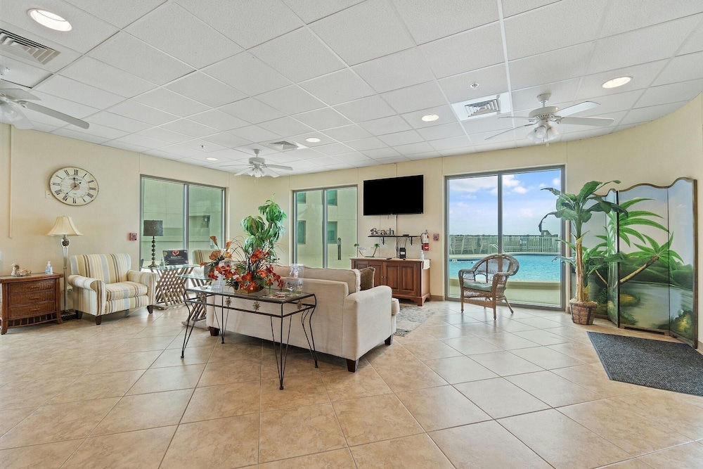 Perdido Towers 101 - photo 8