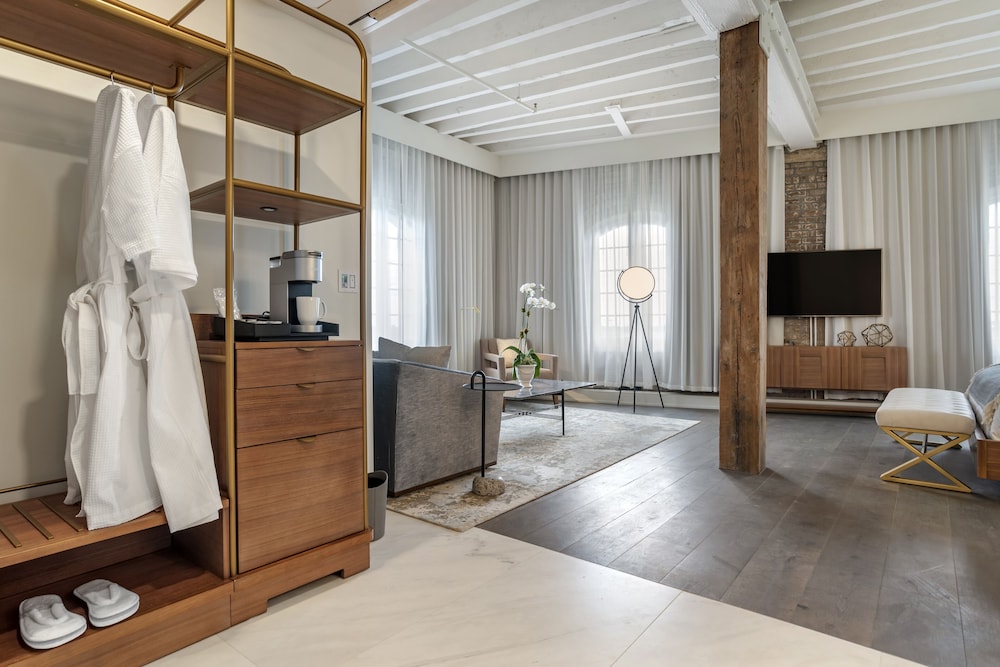 One11 Hotel - photo 33