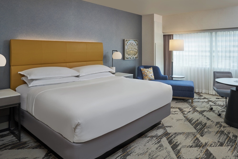 Sheraton Detroit Novi Hotel - photo 7
