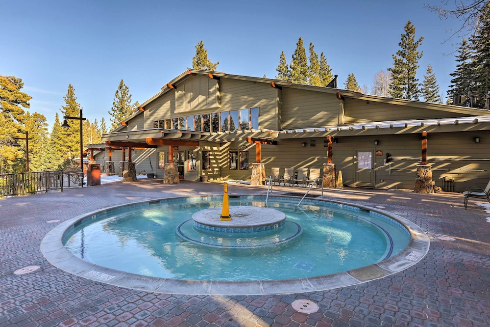 Free Ski Shuttle Spacious Northstar Resort Cabin - photo 16