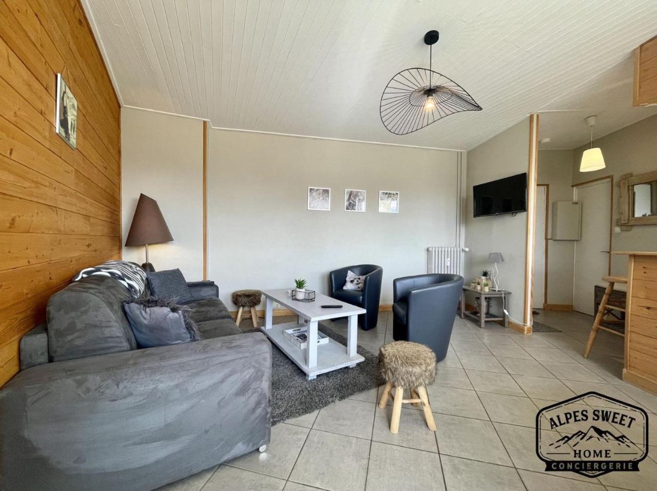 Homency Residence de L'oisans C0 — 4-Star Luxury Hotel in Huez, France