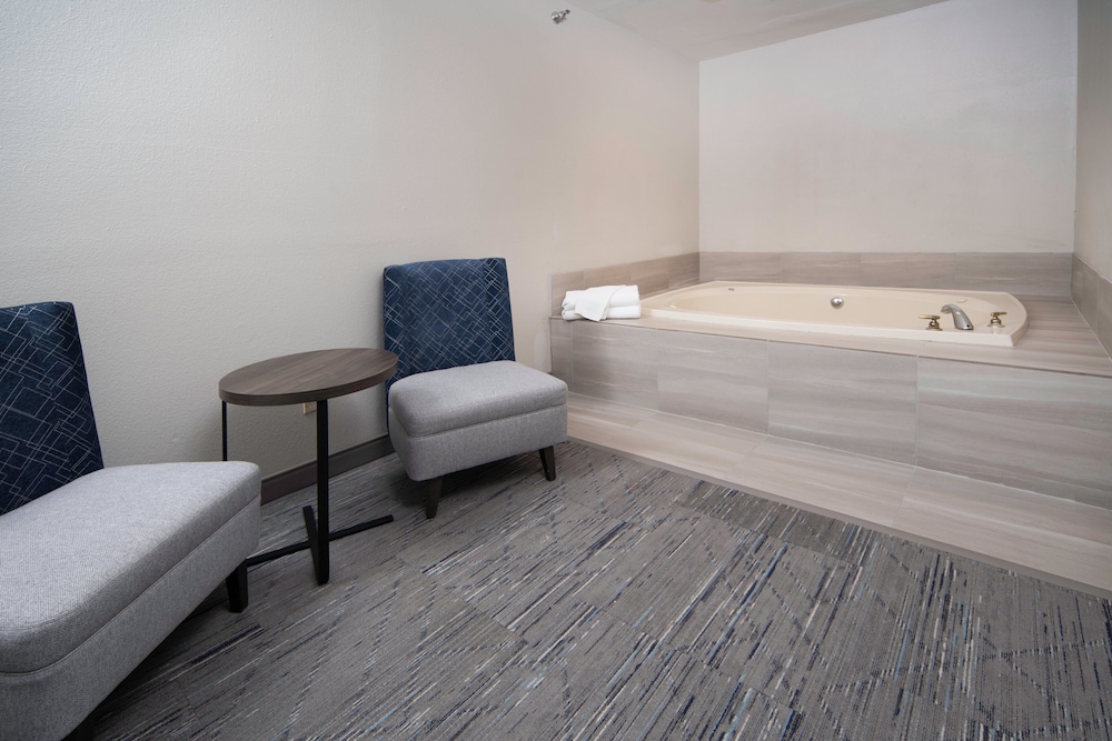 Holiday Inn Express Hotel & Suites Canyon by IHG - photo 35