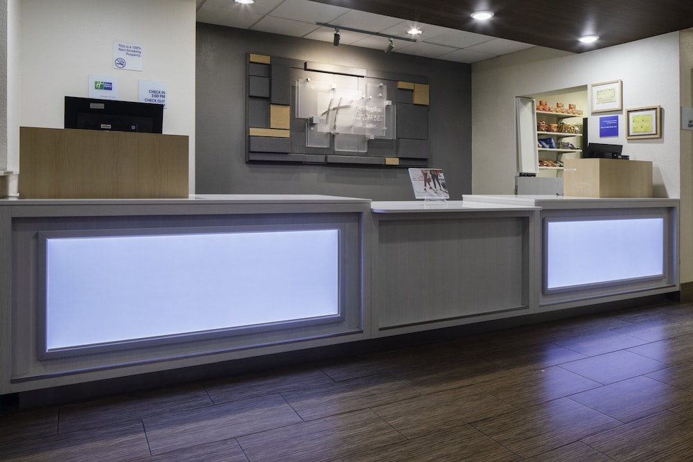 Holiday Inn Express N.Myrtle Beach Little River an IHG Hotel - photo 2