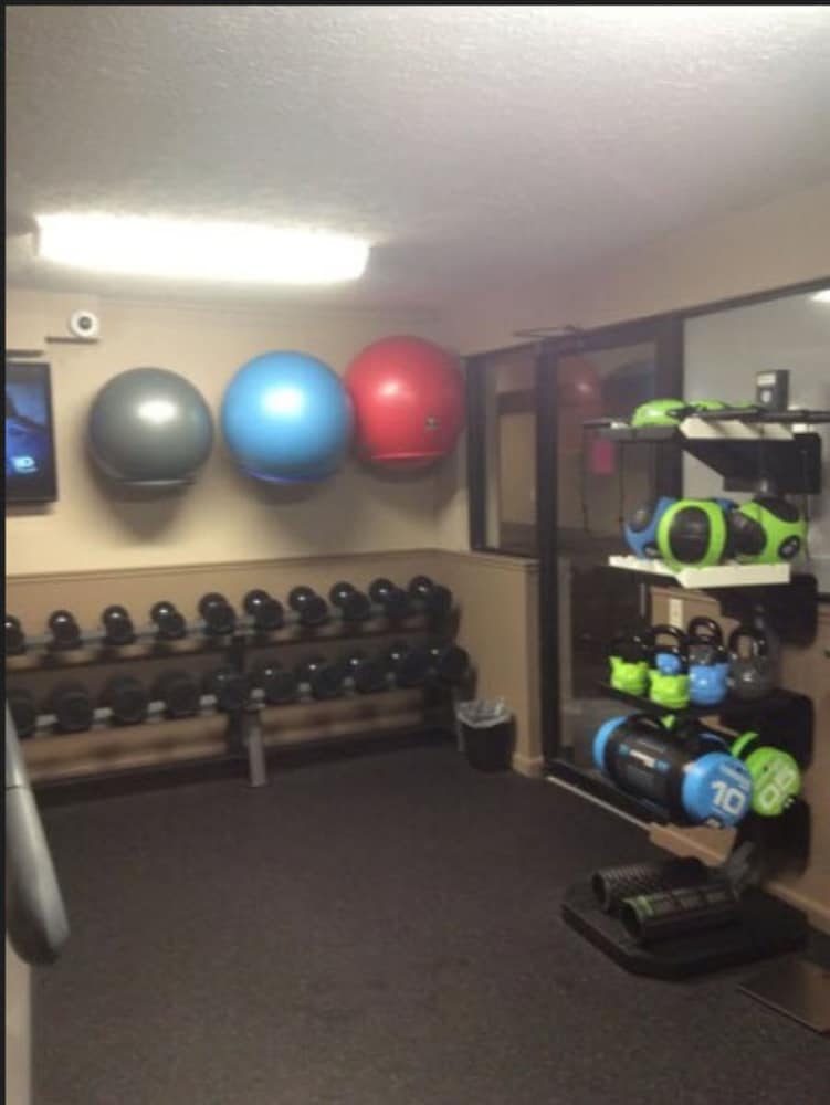 Boarders Inn & Suites by Cobblestone Hotels Grand Island - photo 34