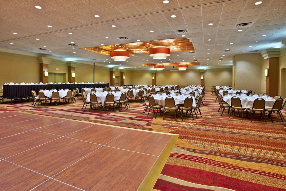 Holiday Inn Manitowoc by IHG - photo 37