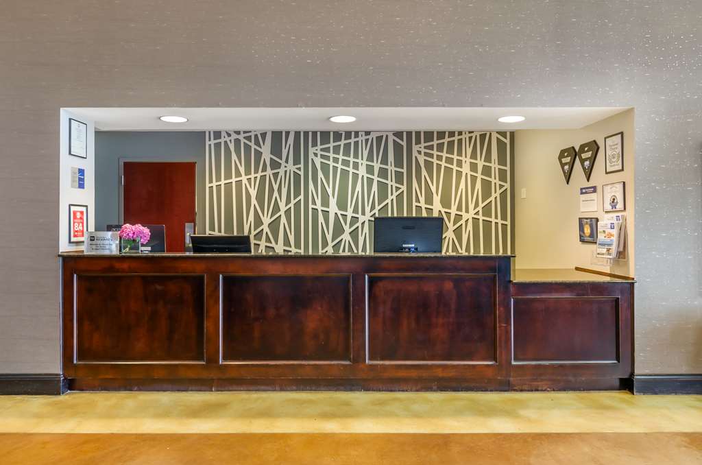 Best Western Plus Waynesboro Inn & Suites Conference Center - photo 2
