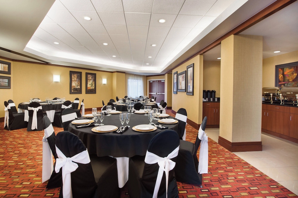 Courtyard by Marriott Oklahoma City Downtown - photo 36