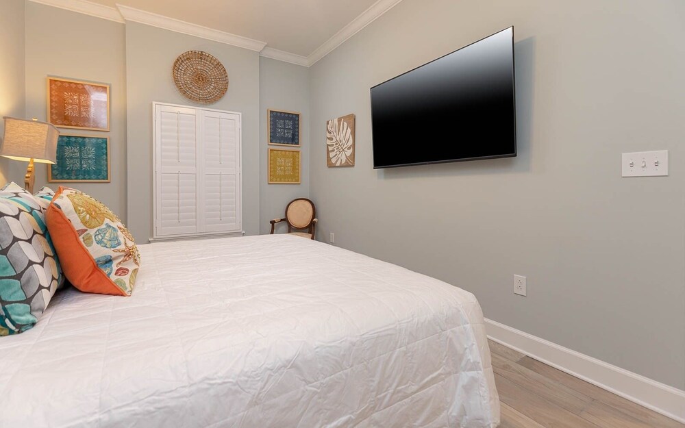 Phoenix Gulf Tower 1702 2 Bedroom Condo - photo 6