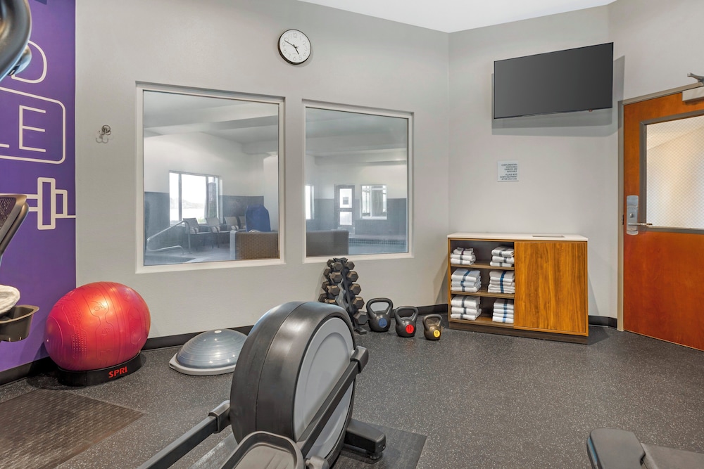 Holiday Inn Express & Suites Astoria by IHG - photo 41