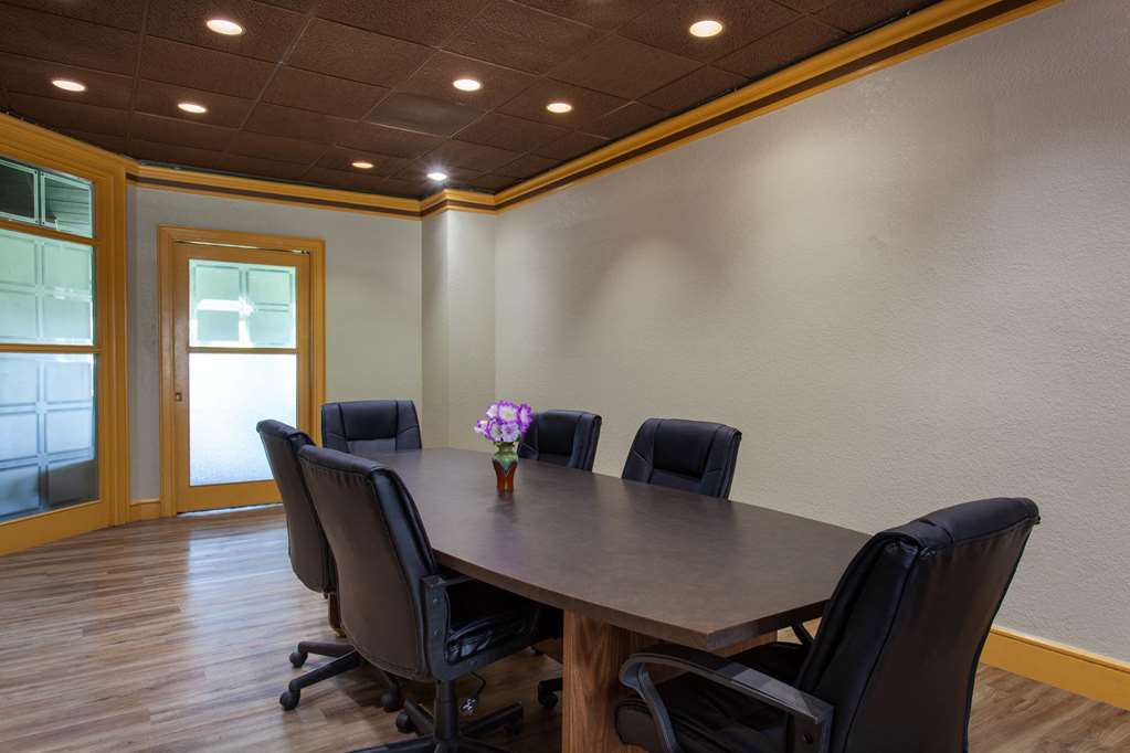 Travelodge by Wyndham Deltona - photo 30