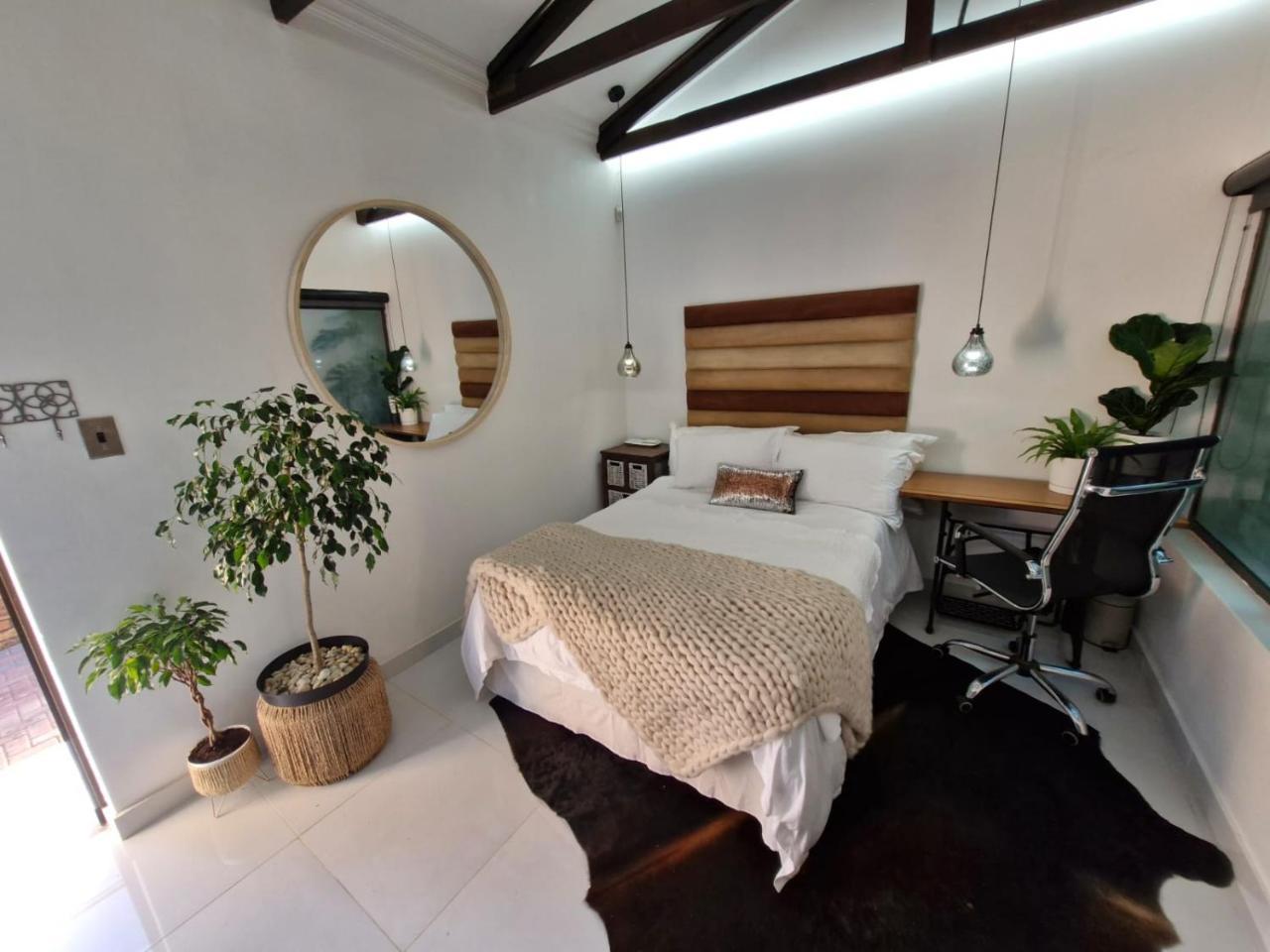 Indulge Luxury Overnight Accommodation - last minute hotel in Middelburg