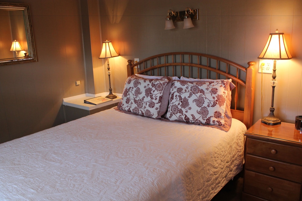 Cliff Dwellers Inn - photo 15