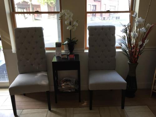 Town House Inn - photo 4