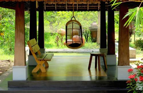 Clayfingers Art Cottage — 4-Star Luxury Hotel in Trichur, India