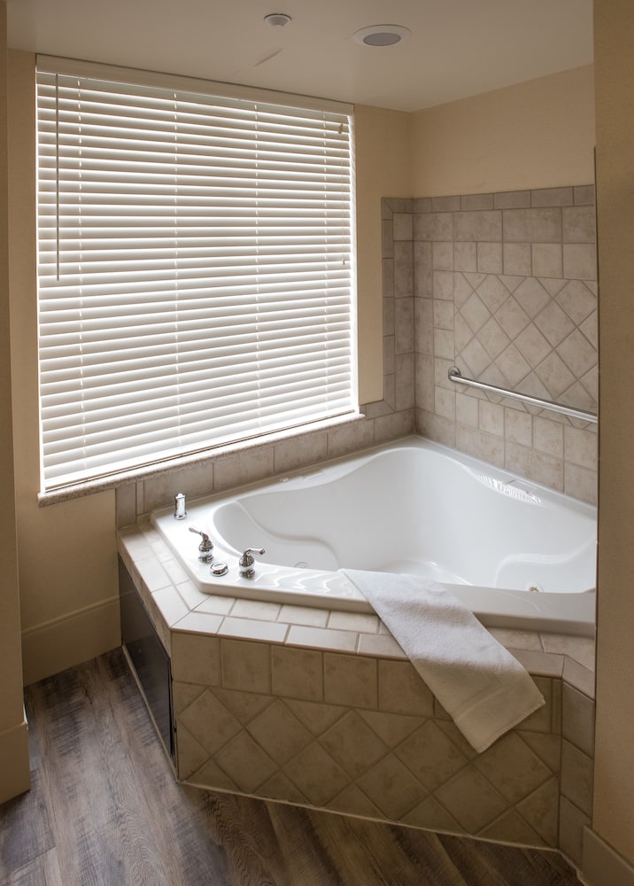 Hilton Garden Inn Wooster - photo 41