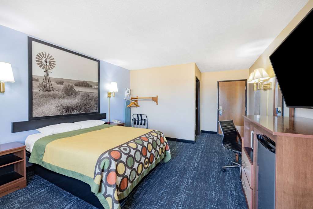 Super 8 by Wyndham Valentine NE - photo 24