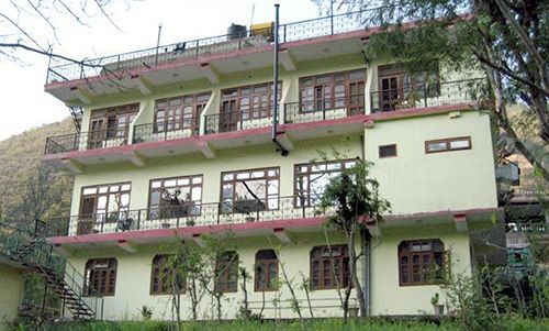 Hotel New Spring View - carbon neutral hotel in Shimla