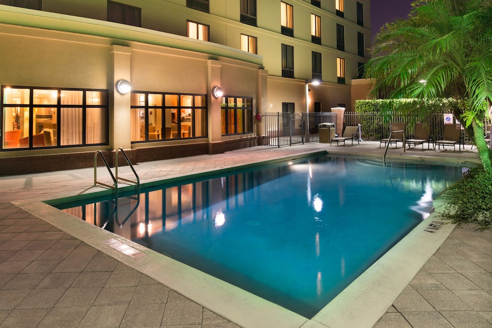 Holiday Inn Express Hotel & Suites Tampa Anderson Rd Veteran by IHG - photo 34