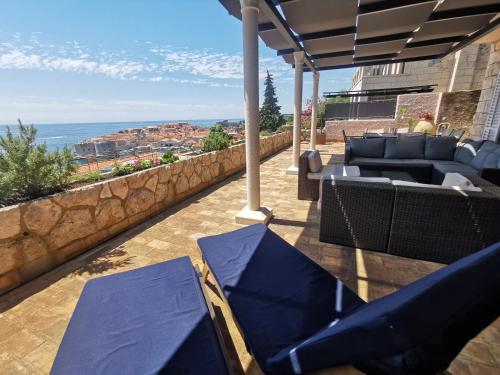 Dubrovniks best views apartment from a spacious terrace — 4-Star Luxury Hotel in Dubrovnik, Croatia