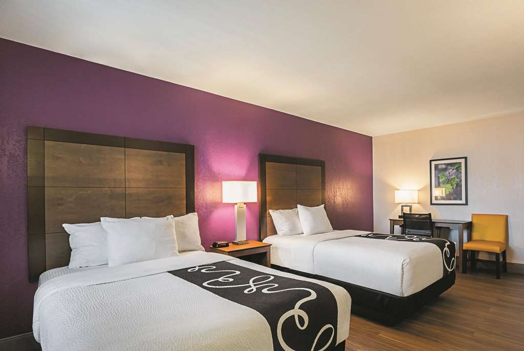 Wingate by Wyndham Galveston Beachfront at the Seawall — hotel in Galveston