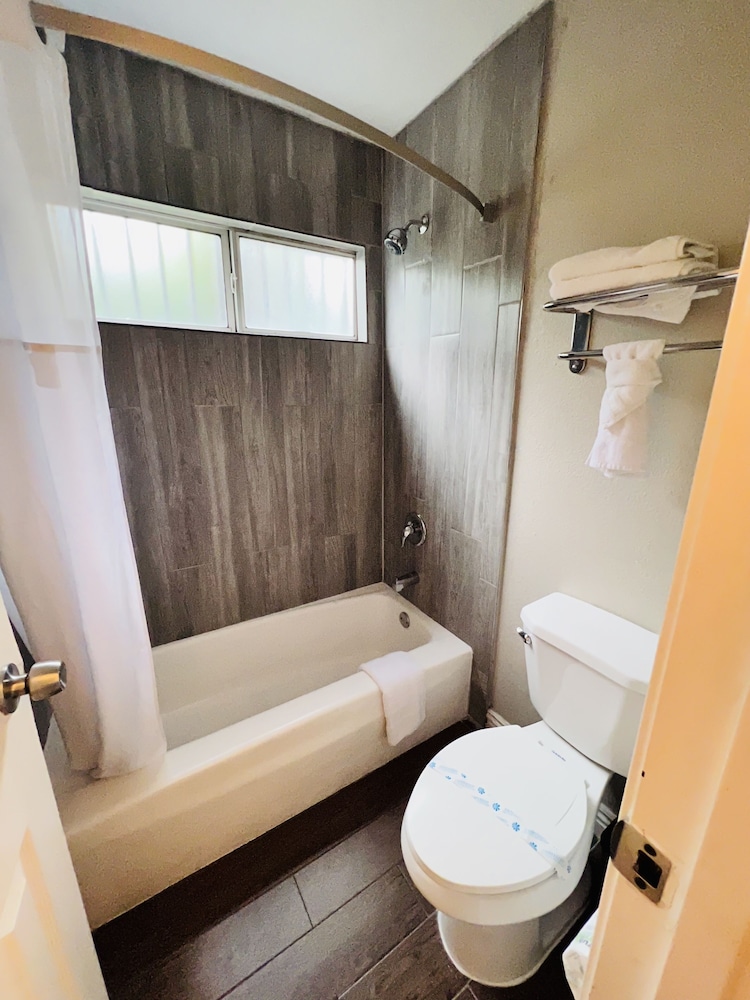 Casa Blanca Hotel and Suites Orange - photo 30