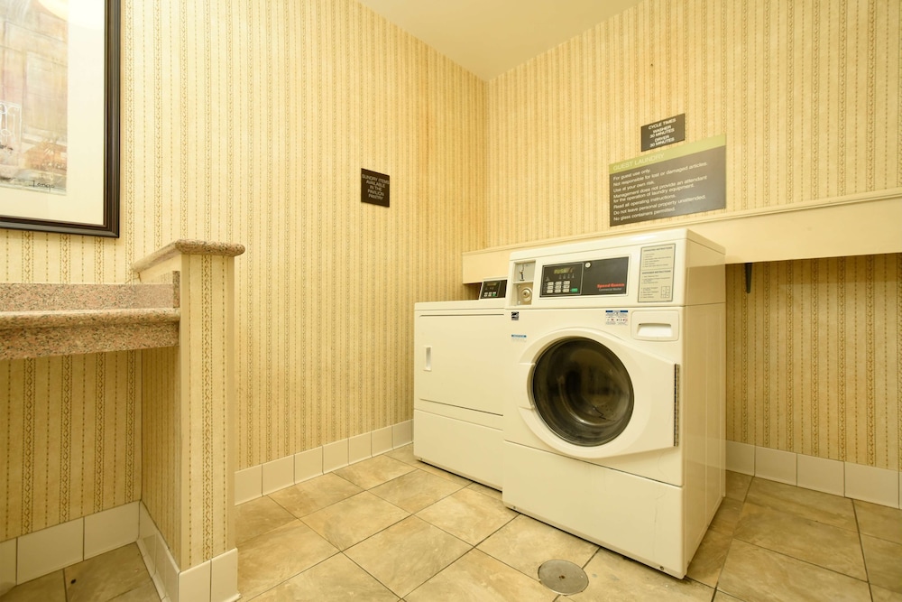 Hilton Garden Inn Saratoga Springs - photo 48