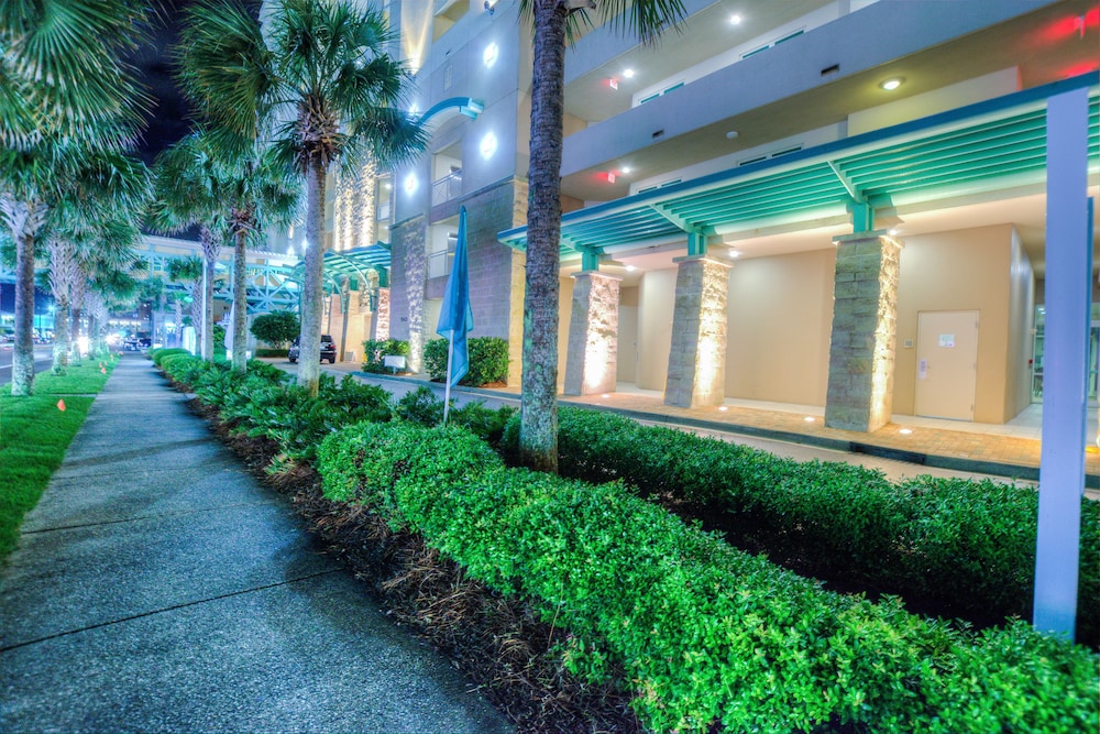 Aqua Beach Resort by Aneliya's Rentals - photo 56
