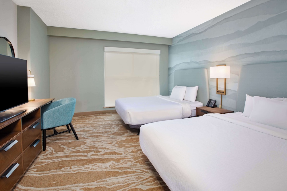 Embassy Suites by Hilton San Marcos Hotel Conference Center - photo 11