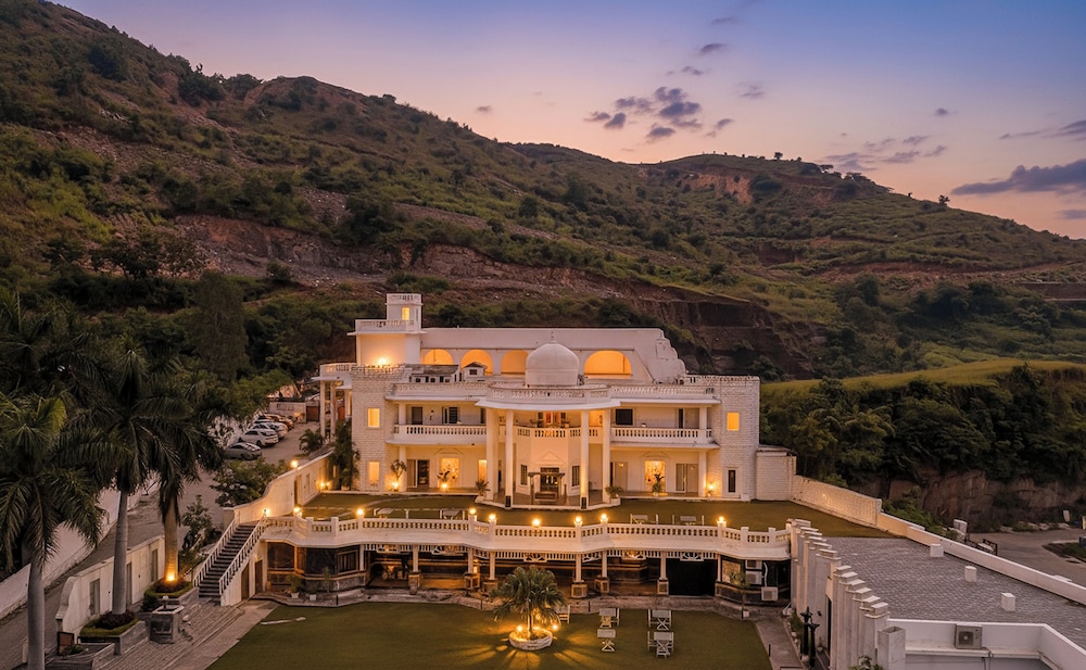 Victoria Mansion — Udaipur — photo 2