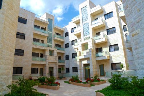 Gardens Complex — 4-Star Luxury Hotel in Amman, Jordan