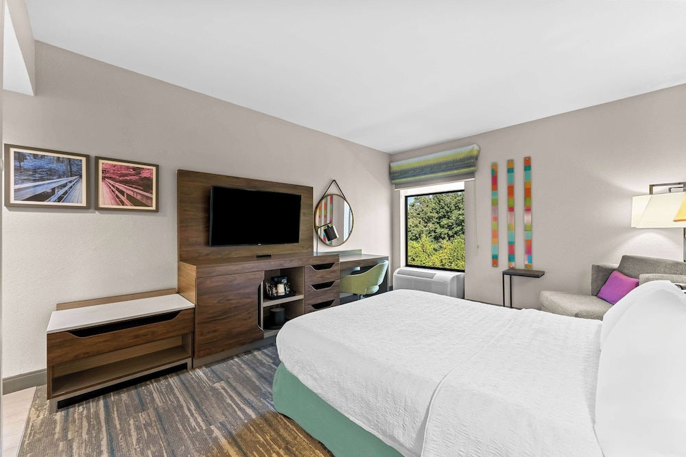 Hampton Inn Stroudsburg Poconos - photo 11