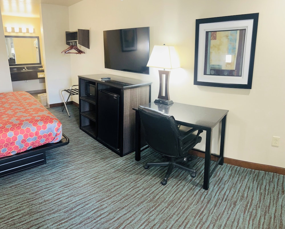 Garden Inn and Suites Little Rock - photo 16