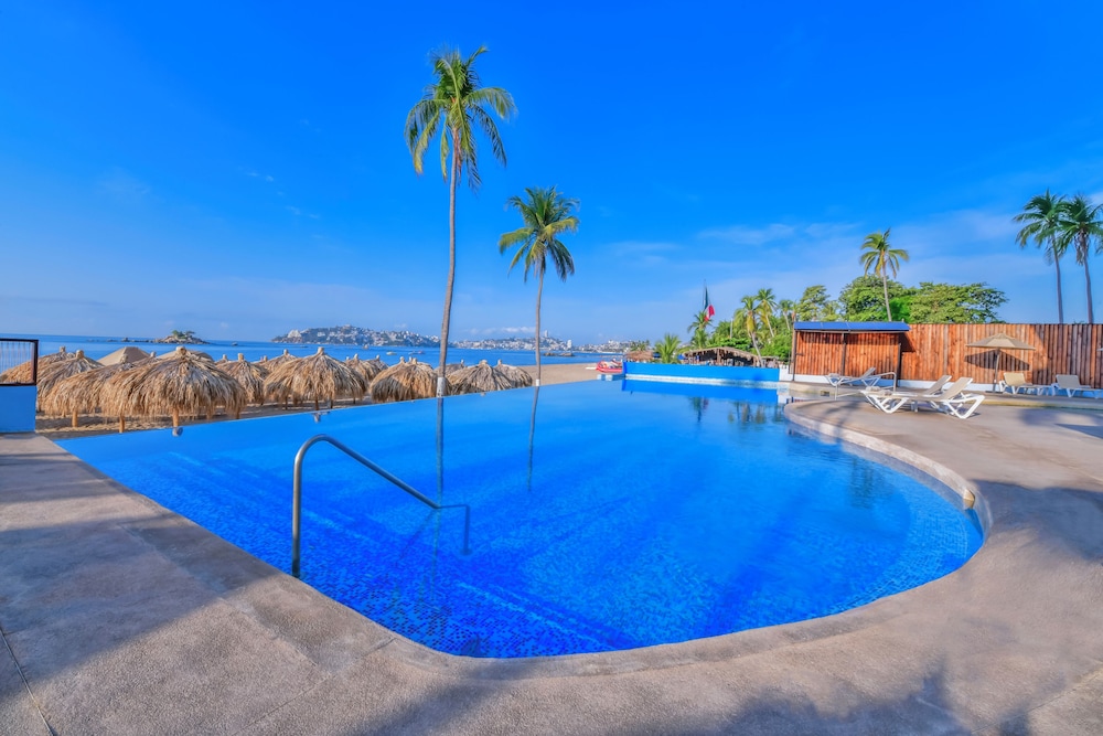 Infinity pool