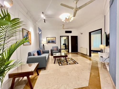 Serenity Suite 2BHK Prime Location F 11 — 4-Star Luxury Hotel in Islamabad, Pakistan