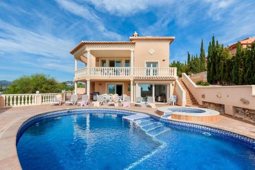 Villa Esperanza — 5-Star Luxury Hotel in Calp, Spain