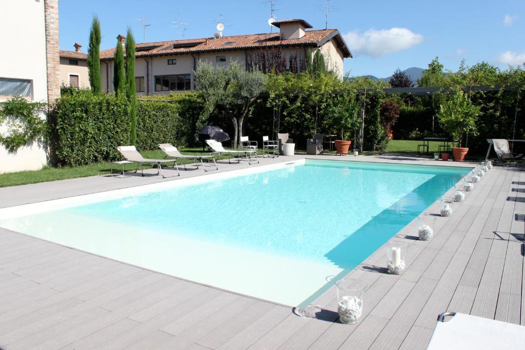 B&B a Ca' Minore Franciacorta — 4-Star Luxury Hotel in Passirano, Italy