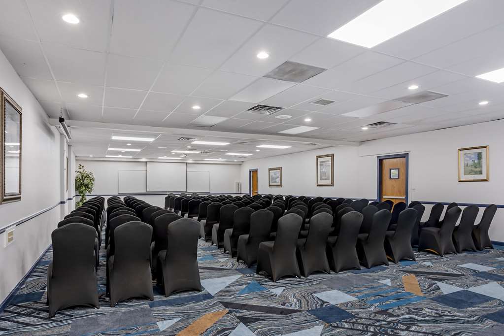 Best Western Rutgers University Hotel - photo 36