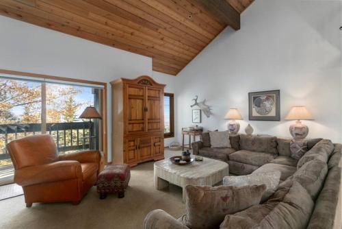 Ridgepoint Ski Escape New Listing - last minute hotel in Bridgeport