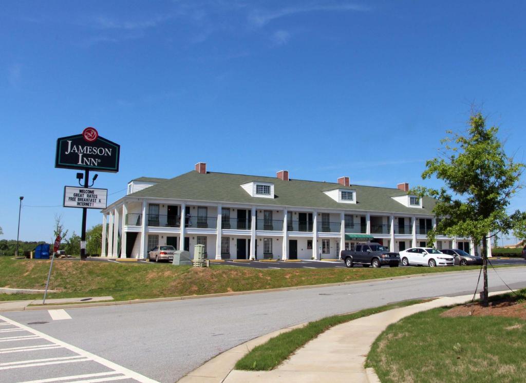 Jameson Inn Oakwood - photo 3