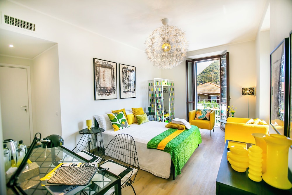 DimoraVico in Como, Italy