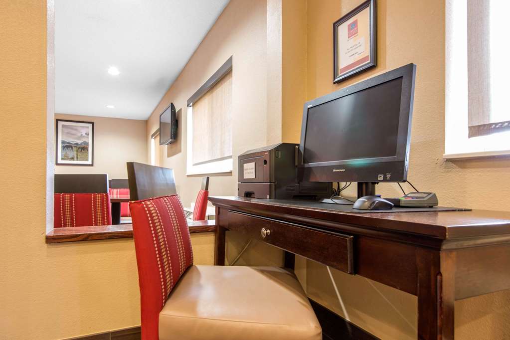 Comfort Suites Rochester Henrietta University Area - photo 25