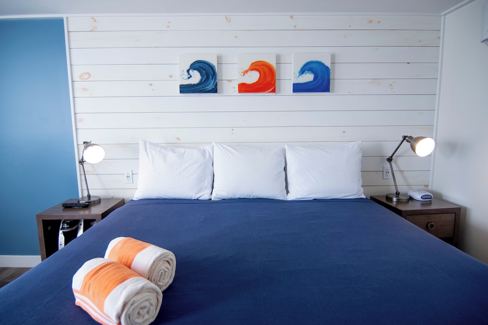 Breakwater Hotel - photo 15