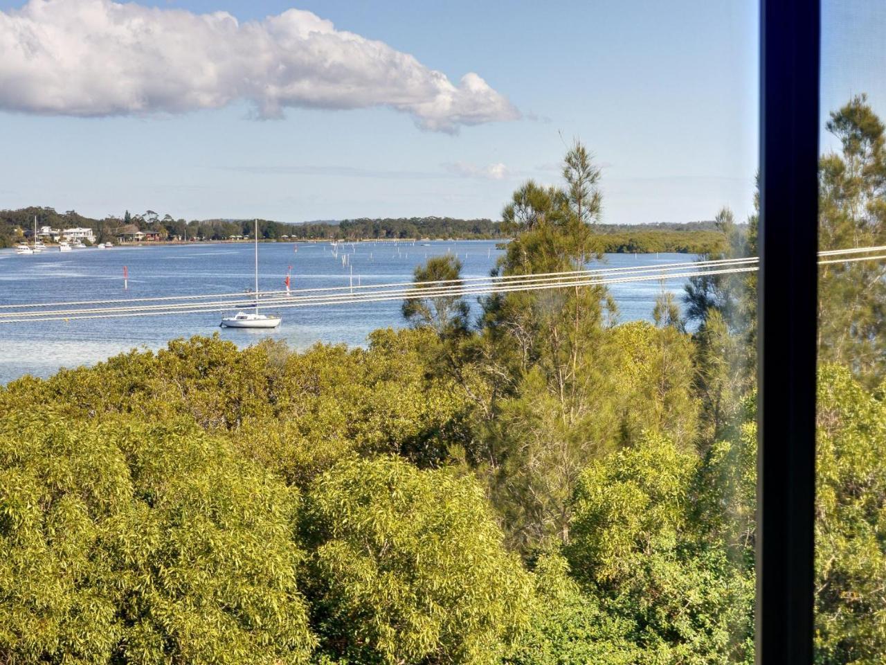 Magnificent Views Mariners Mark 3 in Hawks Nest, Australia