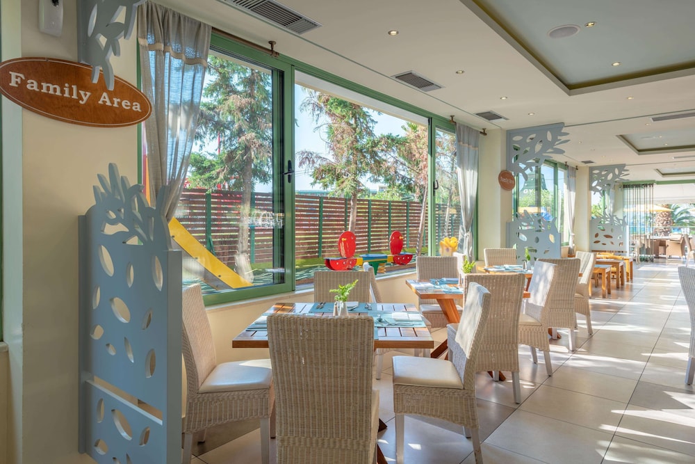 מזון ומשקאות