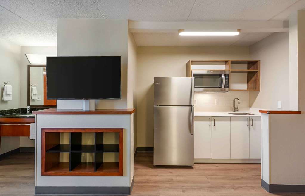 Extended Stay America Premier Suites Cleveland Independence - photo 14