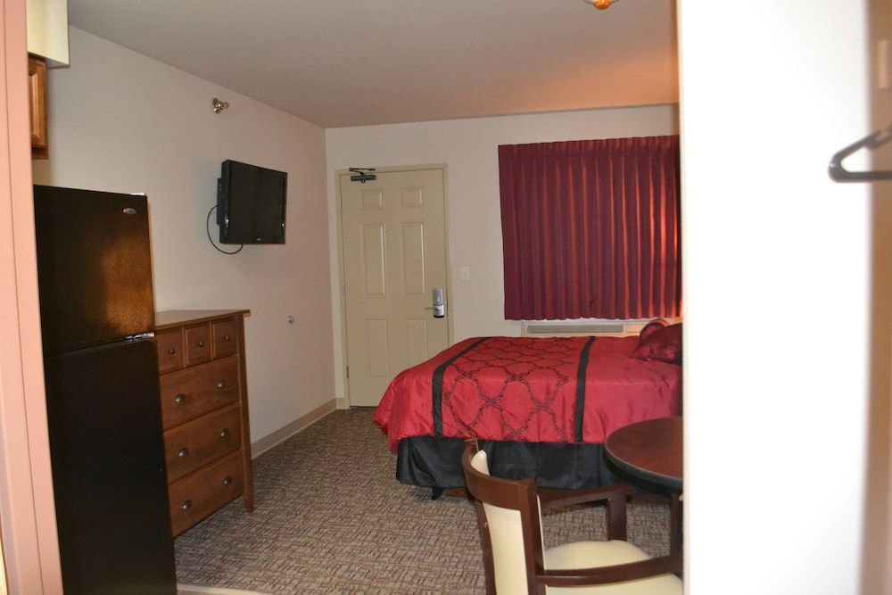 Bismarck Motor Motel - photo 7