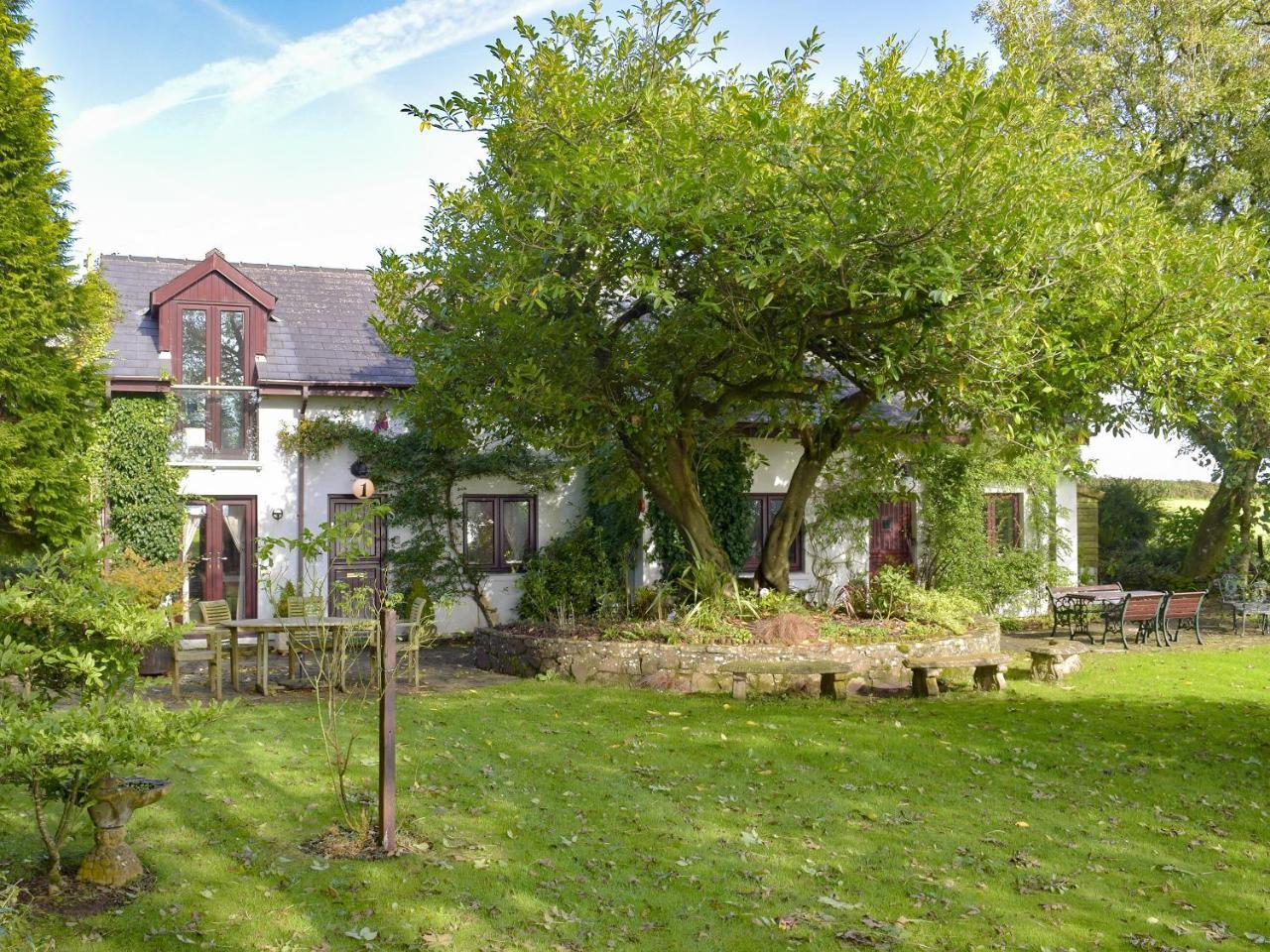 Alices Cottage — 4-Star Luxury Hotel in Saundersfoot, United Kingdom