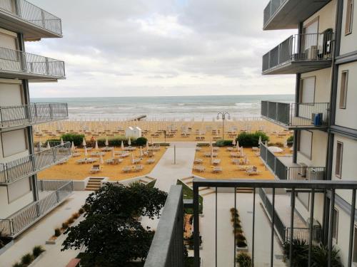Appartamento Sole e mare Family Retreat — 4-Star Luxury Hotel in Lido Di Jesolo, Italy